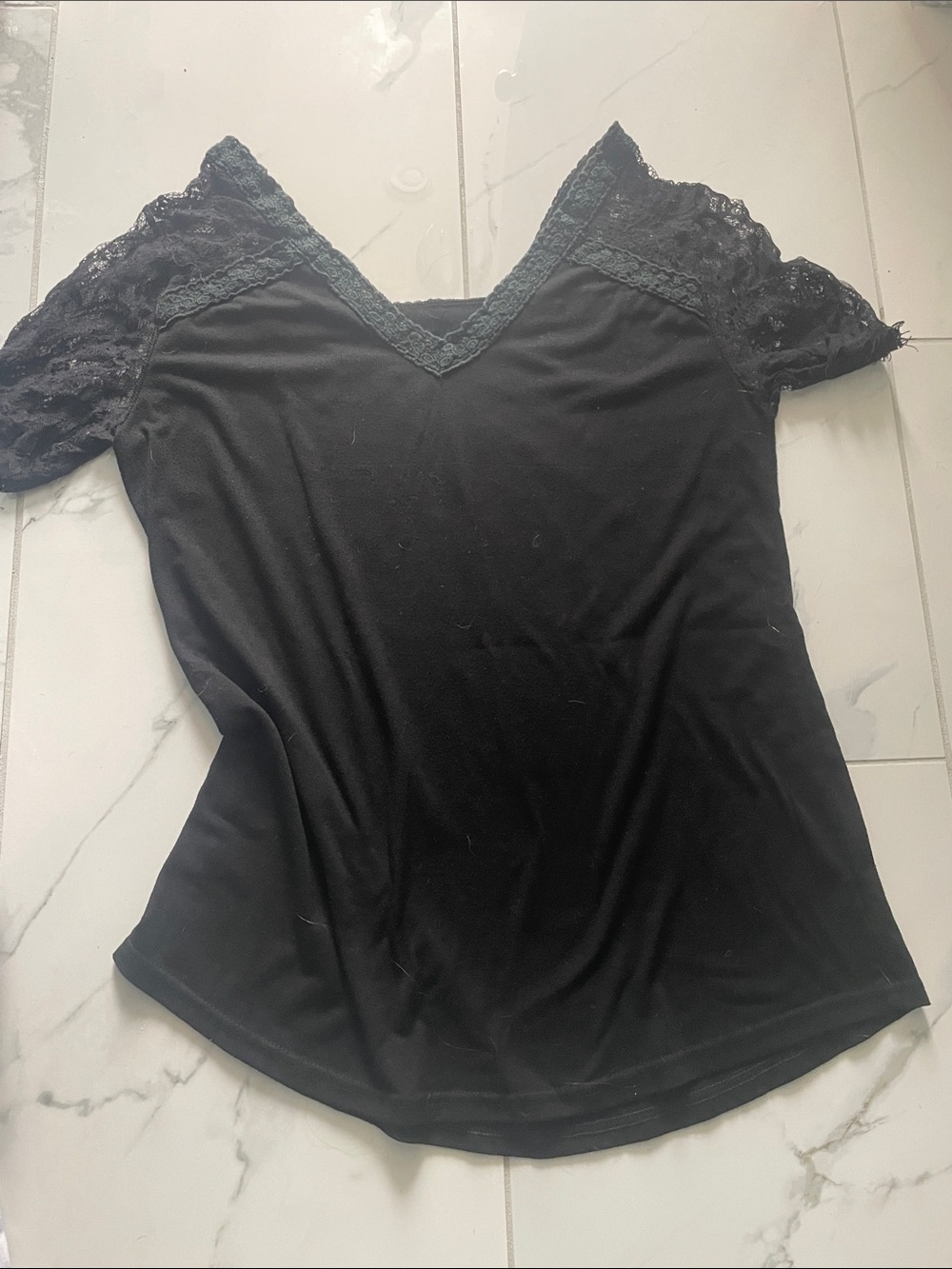 Vici lace trim tshirt